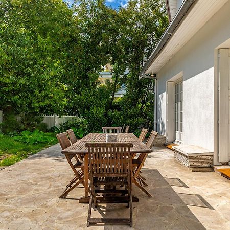 Grand & Classy Apartment With Private Garden, Villa Des Ammonites Мьодон Екстериор снимка