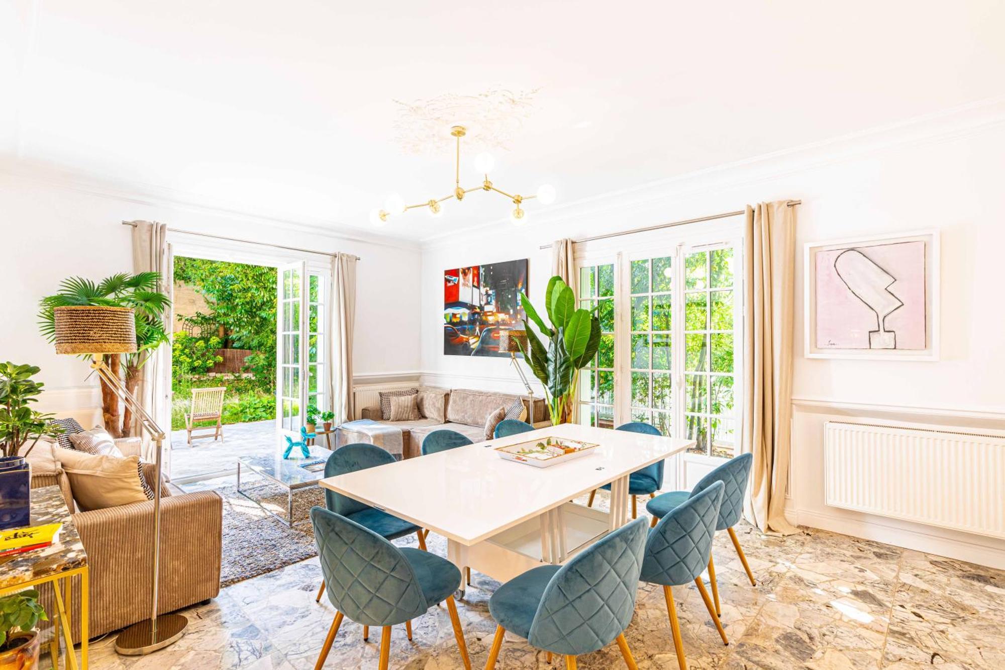 Grand & Classy Apartment With Private Garden, Villa Des Ammonites Мьодон Екстериор снимка