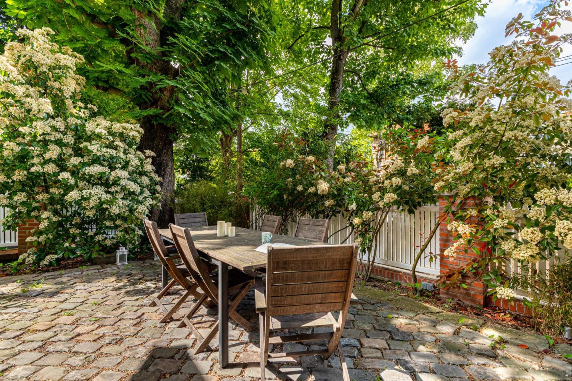 Grand & Classy Apartment With Private Garden, Villa Des Ammonites Мьодон Екстериор снимка