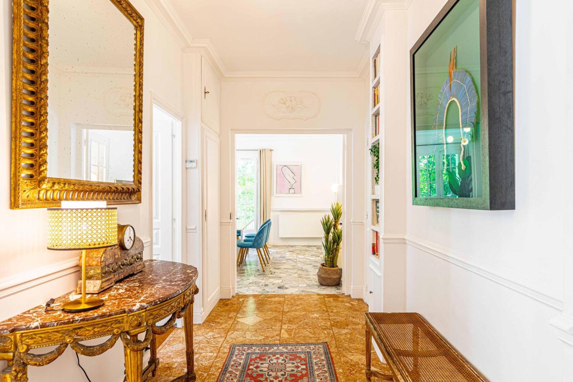 Grand & Classy Apartment With Private Garden, Villa Des Ammonites Мьодон Екстериор снимка